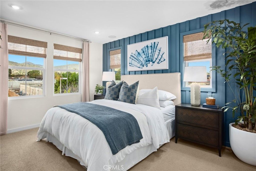 Image 12 of property listing at 537 Gregory Way, Glendora, CA 91740