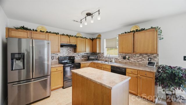 4410 Austin Dekota Drive 16, Charlotte, NC 28269