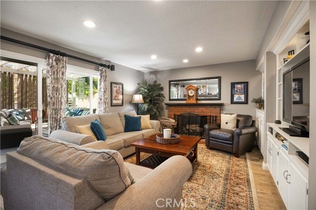 16541 Charleyville, Huntington Beach, CA 92649