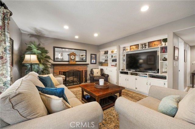 16541 Charleyville, Huntington Beach, CA 92649