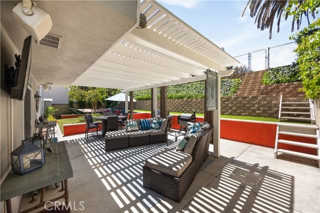 16541 Charleyville, Huntington Beach, CA 92649
