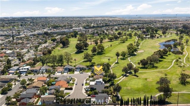 16541 Charleyville, Huntington Beach, CA 92649