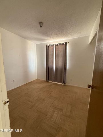 10477 MACKINAW Street, El Paso, TX 79924