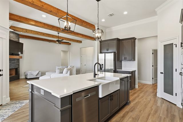 820 Cedar Elm Court, Weatherford, TX 76085