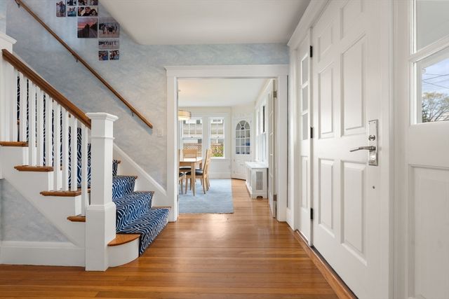 8 Charlotte Rd, Marblehead, MA 01945