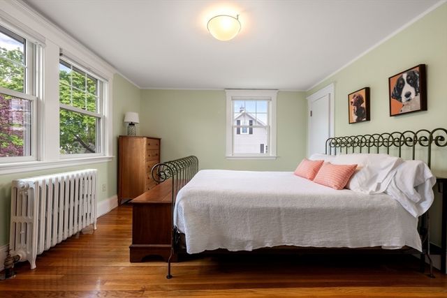 8 Charlotte Rd, Marblehead, MA 01945