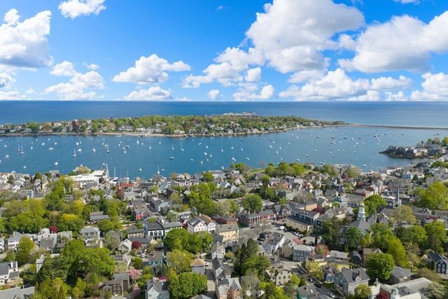 8 Charlotte Rd, Marblehead, MA 01945