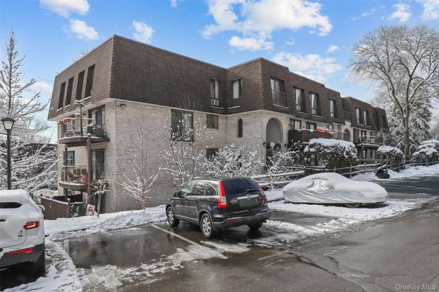 605 Kemeys Avenue 605, Briarcliff Manor, NY 10510