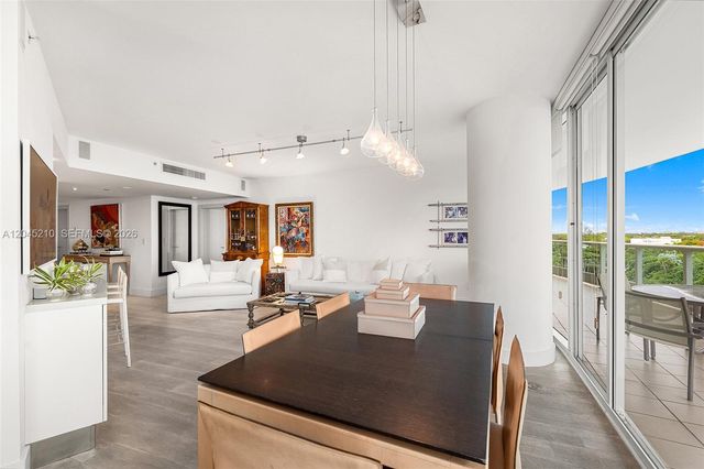 2127 Brickell Ave 1006, Miami, FL 33129