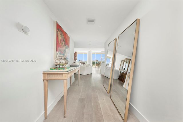 2127 Brickell Ave 1006, Miami, FL 33129
