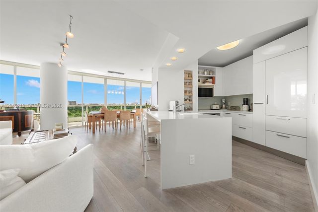 2127 Brickell Ave 1006, Miami, FL 33129