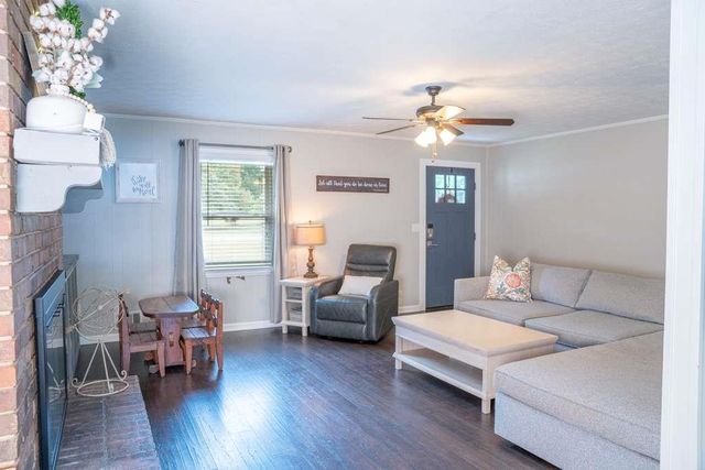 24 Skyview Circle, Cartersville, GA 30120