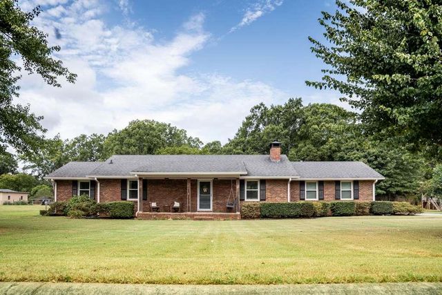 24 Skyview Circle, Cartersville, GA 30120
