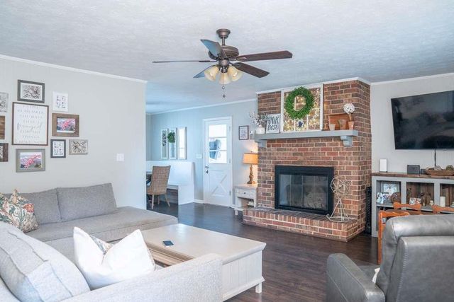 24 Skyview Circle, Cartersville, GA 30120
