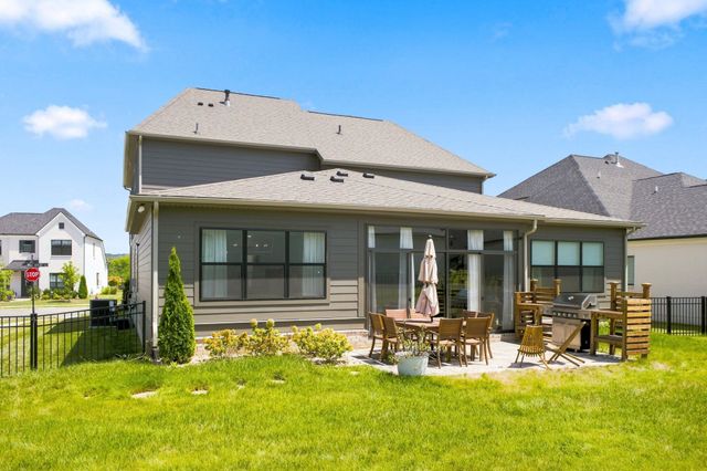 3487 Burgate Trl, Thompsons Station, TN 37179