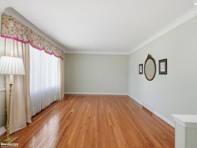 34265 Greentrees Road, Sterling Heights, MI 48312