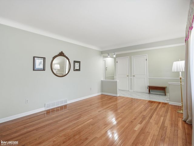 34265 Greentrees Road, Sterling Heights, MI 48312
