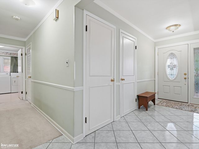 34265 Greentrees Road, Sterling Heights, MI 48312