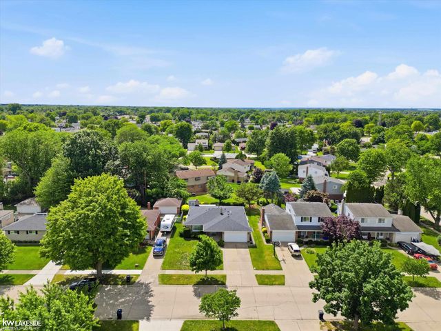 34265 Greentrees Road, Sterling Heights, MI 48312