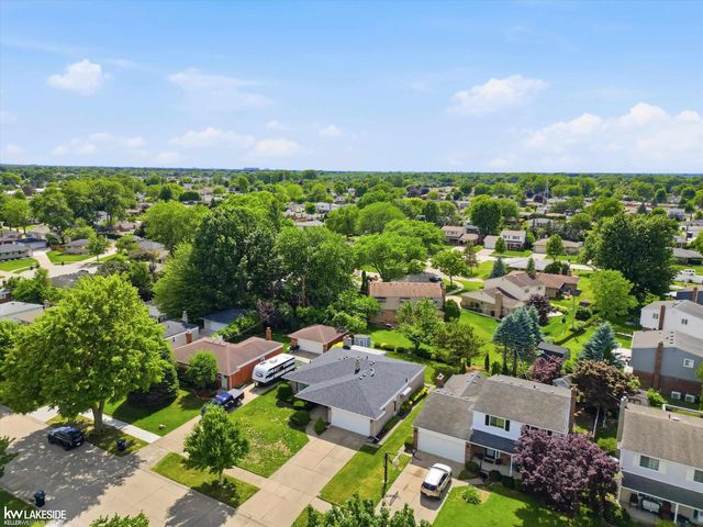 34265 Greentrees Road, Sterling Heights, MI 48312