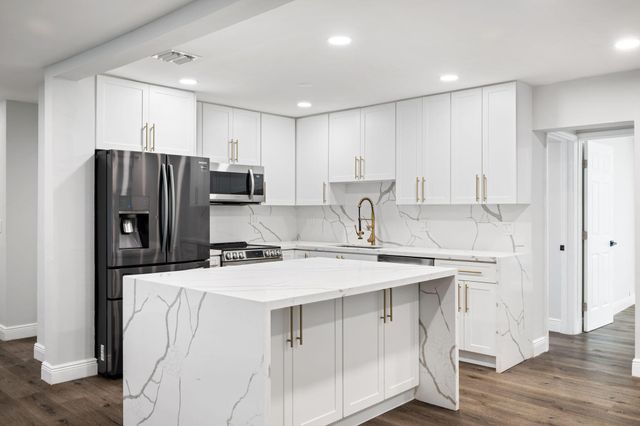 2298 NE 4th Avenue, Boca Raton, FL 33431