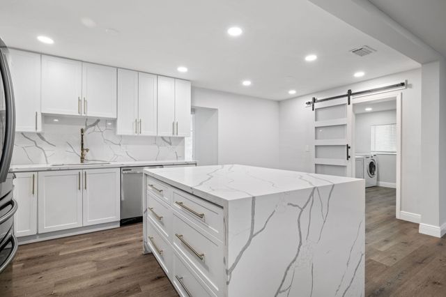 2298 NE 4th Avenue, Boca Raton, FL 33431