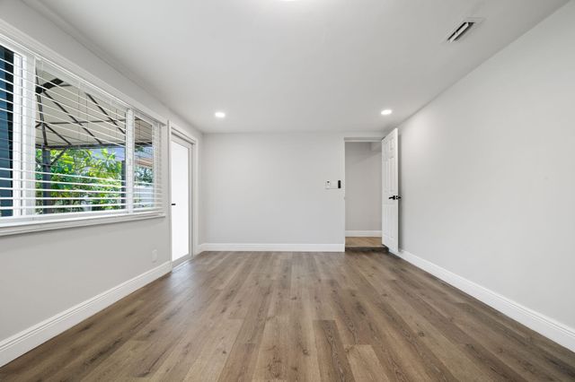 2298 NE 4th Avenue, Boca Raton, FL 33431