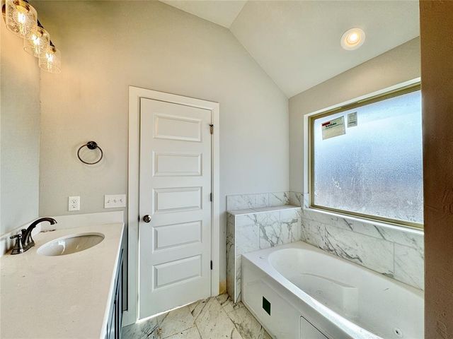 9324 NW 143rd Street, Yukon, OK 73099