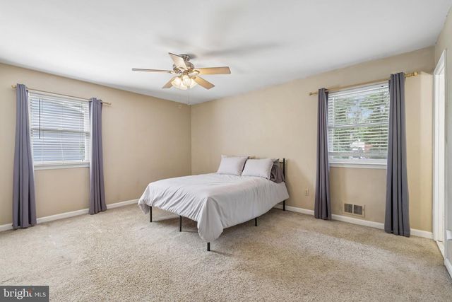 1398 RAINBOW DR, Pasadena, MD 21122