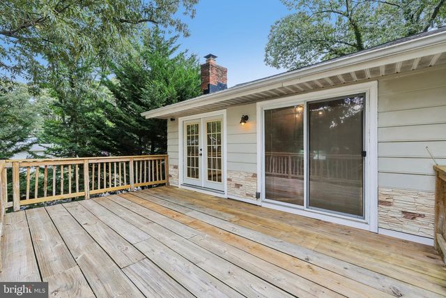 1398 RAINBOW DR, Pasadena, MD 21122