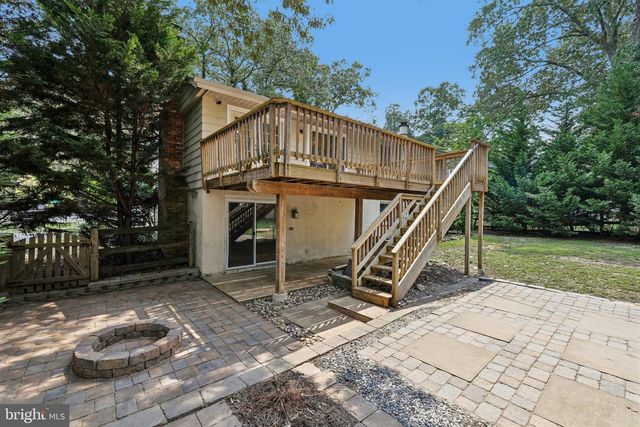 1398 RAINBOW DR, Pasadena, MD 21122