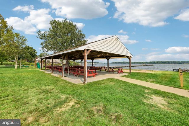 1398 RAINBOW DR, Pasadena, MD 21122