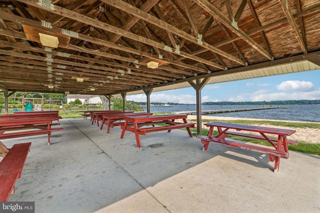 1398 RAINBOW DR, Pasadena, MD 21122