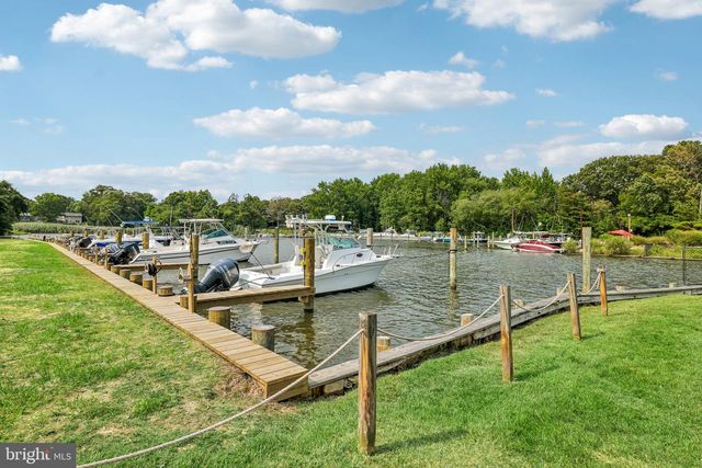 1398 RAINBOW DR, Pasadena, MD 21122