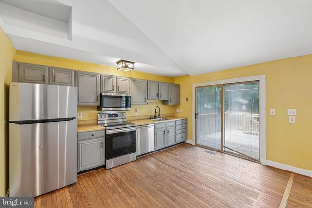 1398 RAINBOW DR, Pasadena, MD 21122