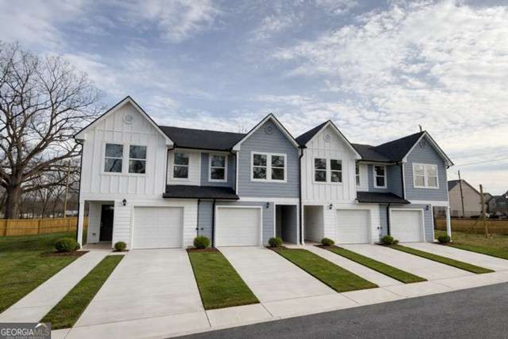 11600 E Lovejoy Road, Hampton, GA 30228