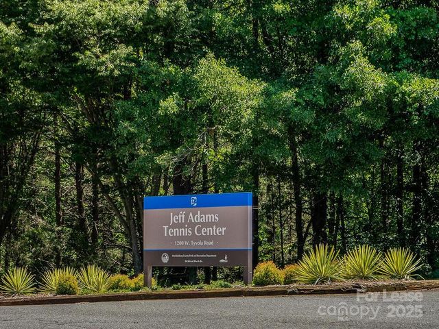 3506 Auburn Curb Road, Charlotte, NC 28217