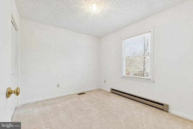 7830 LAKE DR, Manassas, VA 20111