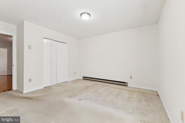 7830 LAKE DR, Manassas, VA 20111