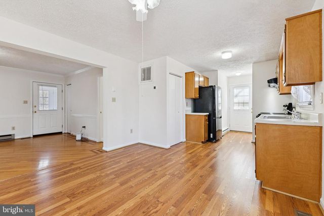 7830 LAKE DR, Manassas, VA 20111