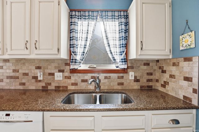 1314 Timber Trace, Auburn, IN 46706