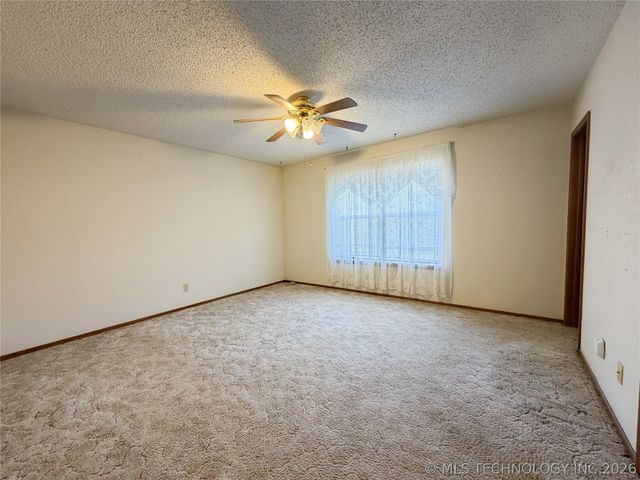 3402 Dakota Avenue, Muskogee, OK 74403