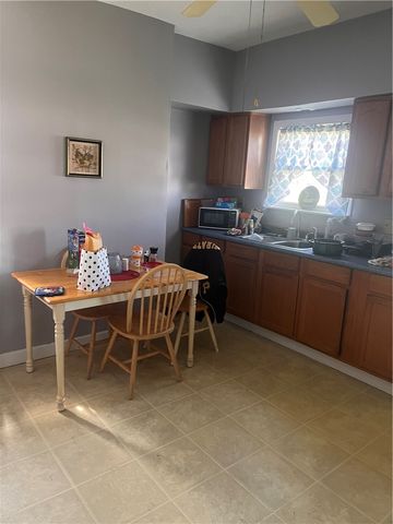 702 Vine, West Newton, PA 15089