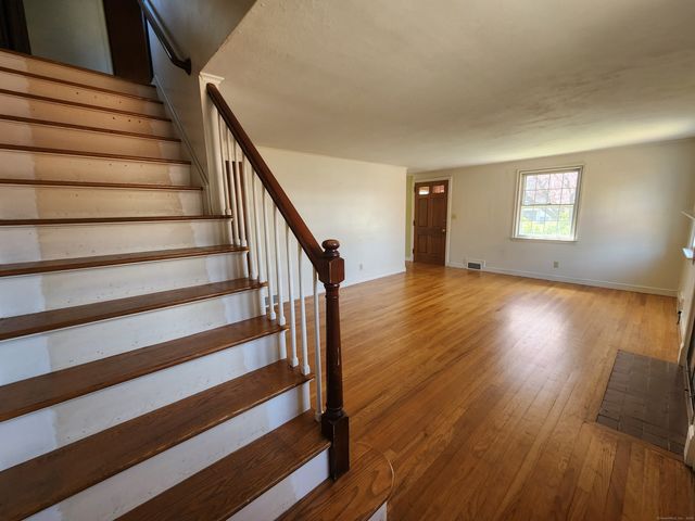 297 Walsh Avenue, Newington, CT 06111