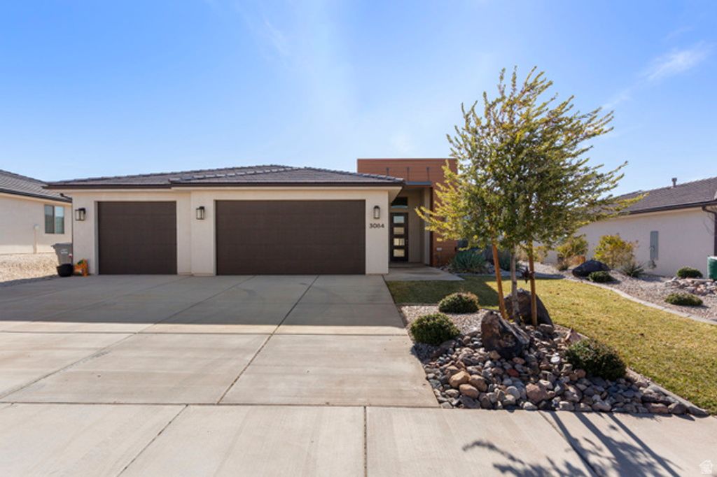 3084 E FUCHSIA DR, St. George, UT 84790