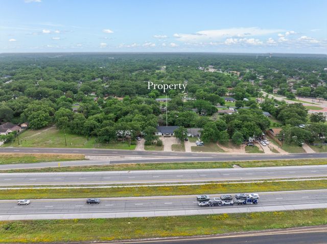 2287 N Earl Rudder Freeway, Bryan, TX 77803
