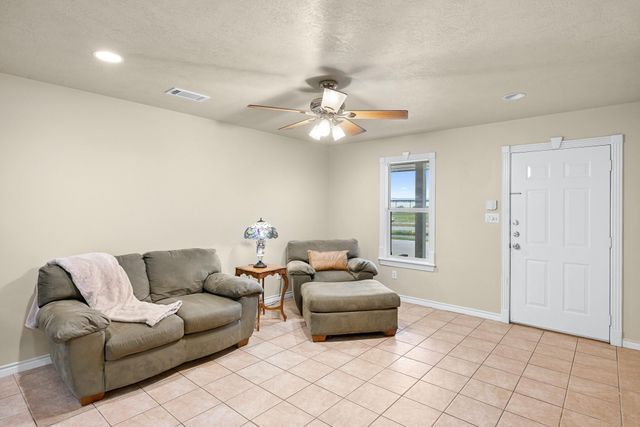 2287 N Earl Rudder Freeway, Bryan, TX 77803