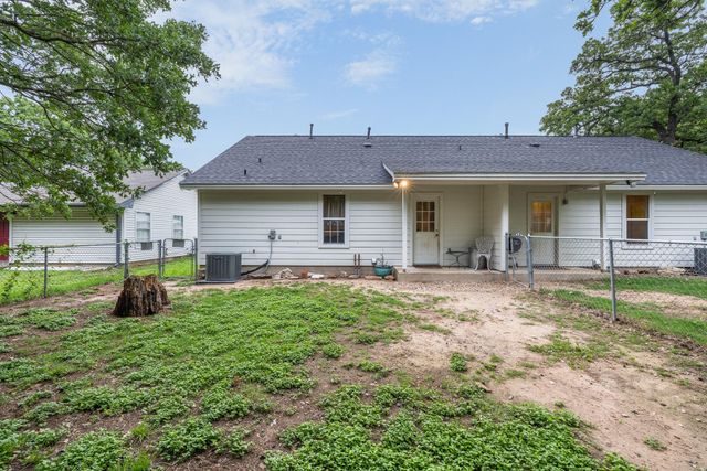 2287 N Earl Rudder Freeway, Bryan, TX 77803