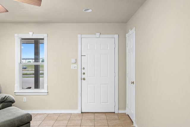 2287 N Earl Rudder Freeway, Bryan, TX 77803