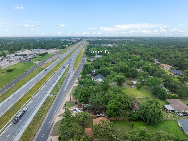 2287 N Earl Rudder Freeway, Bryan, TX 77803